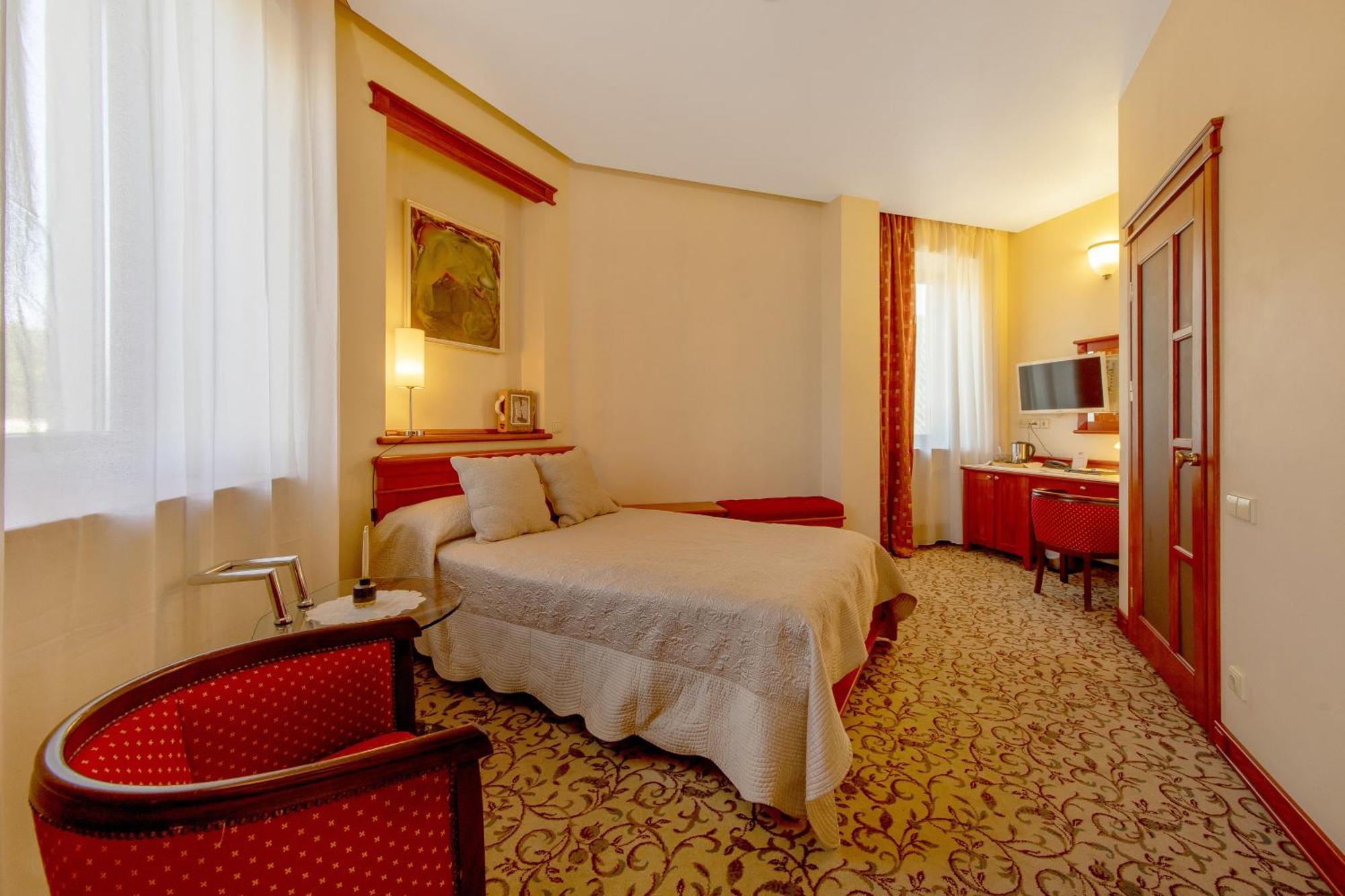 Pazaislis Park Hotel Kaunas Dış mekan fotoğraf