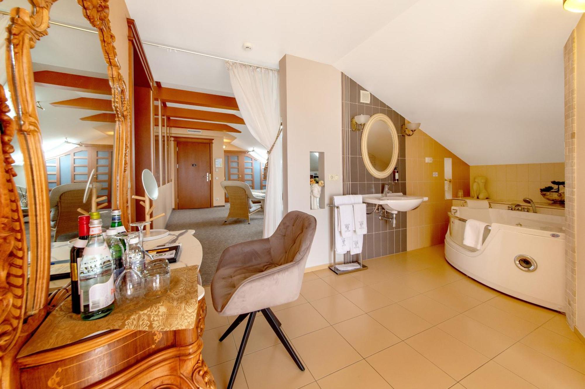 Pazaislis Park Hotel Kaunas Dış mekan fotoğraf