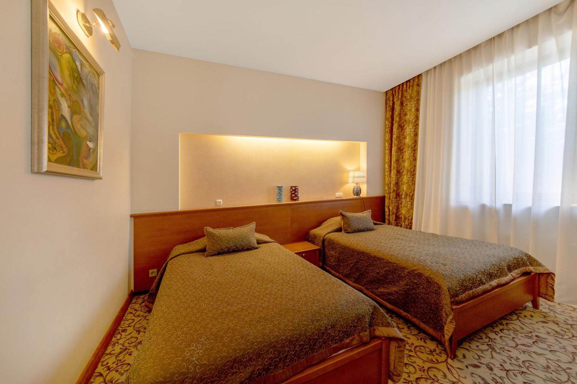 Pazaislis Park Hotel Kaunas Dış mekan fotoğraf