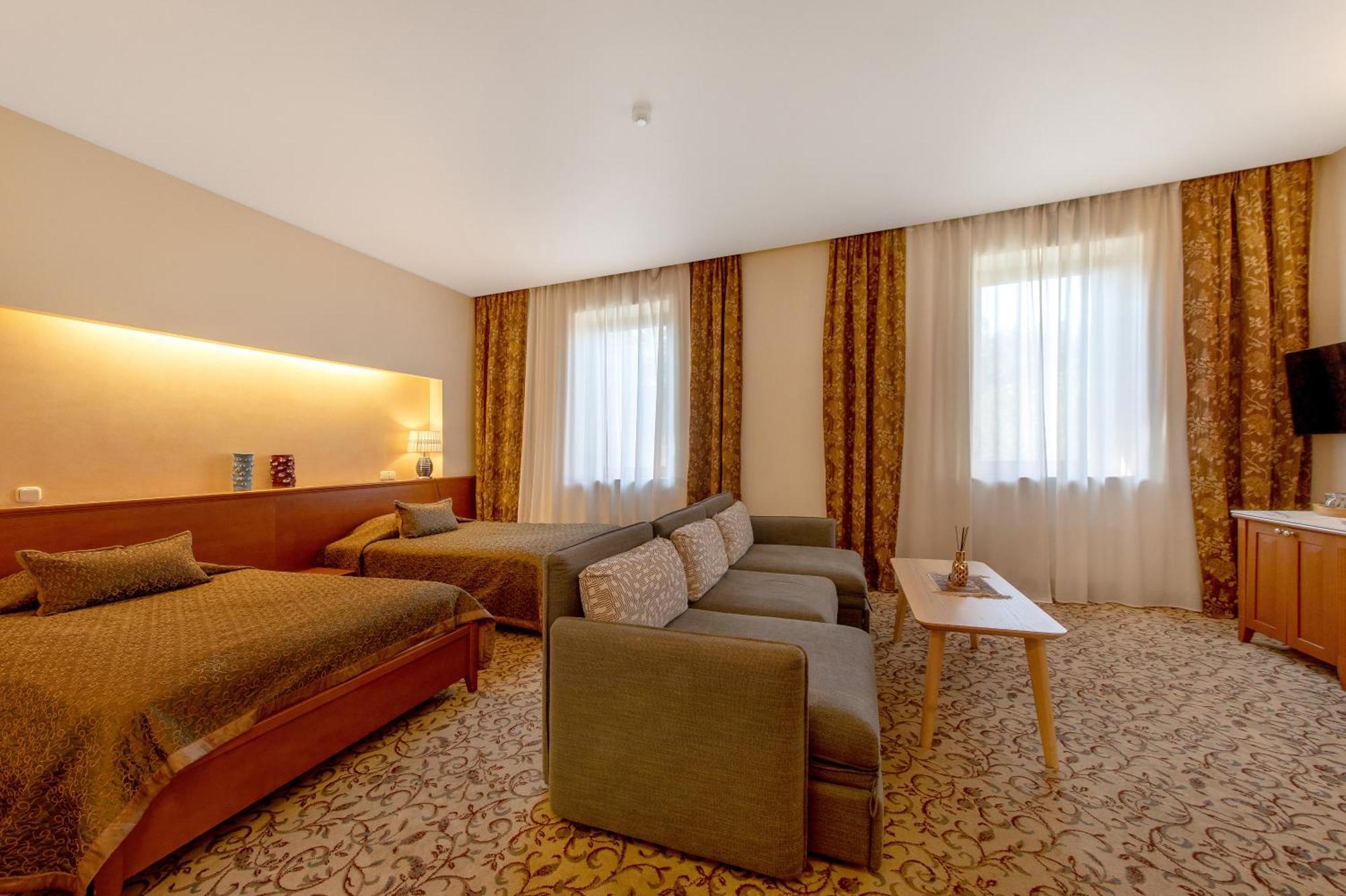 Pazaislis Park Hotel Kaunas Dış mekan fotoğraf