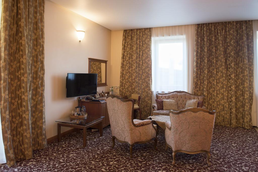 Pazaislis Park Hotel Kaunas Dış mekan fotoğraf