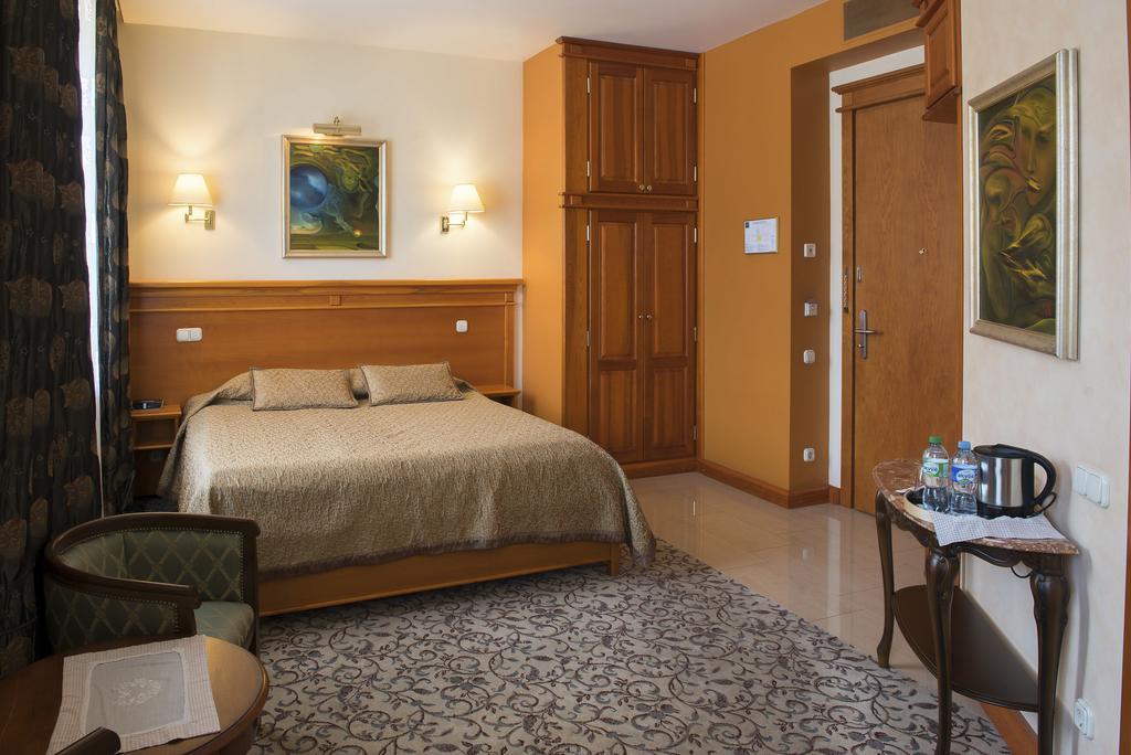 Pazaislis Park Hotel Kaunas Dış mekan fotoğraf